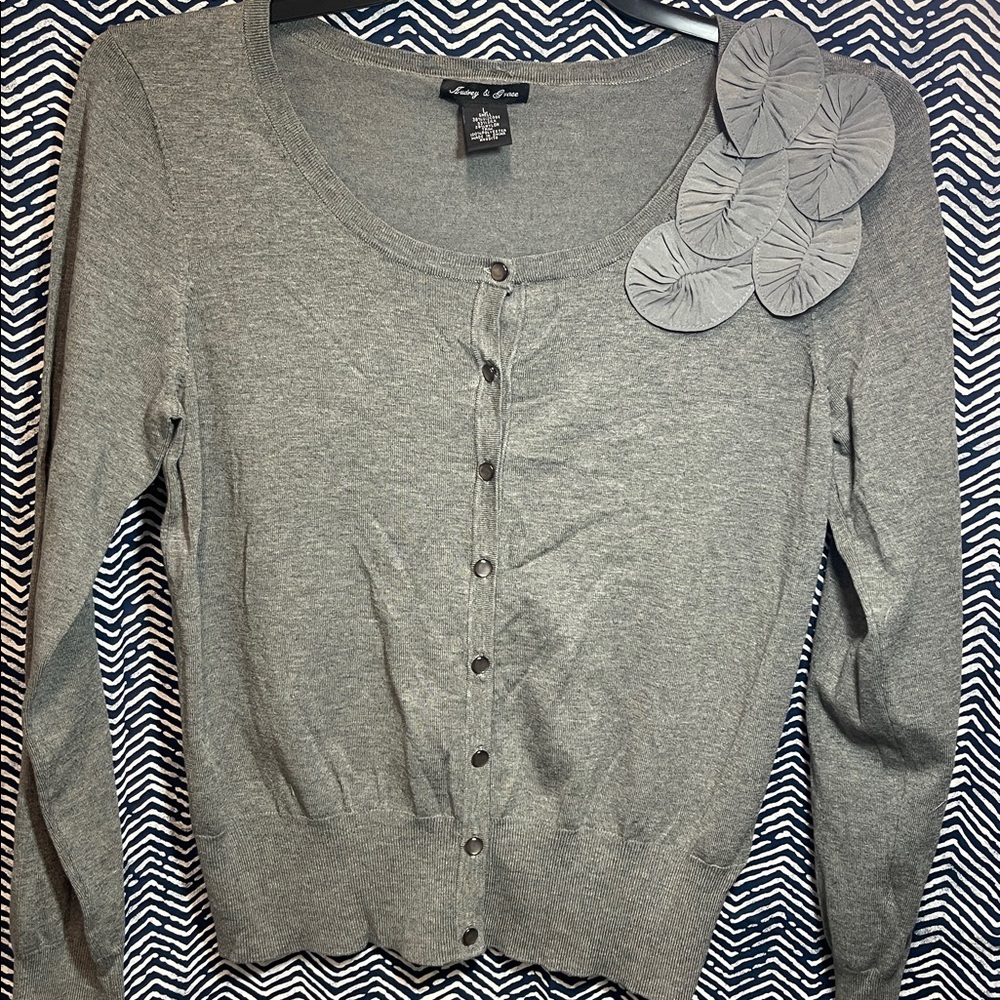 Audrey & Grace Gray Silk Knit Top
